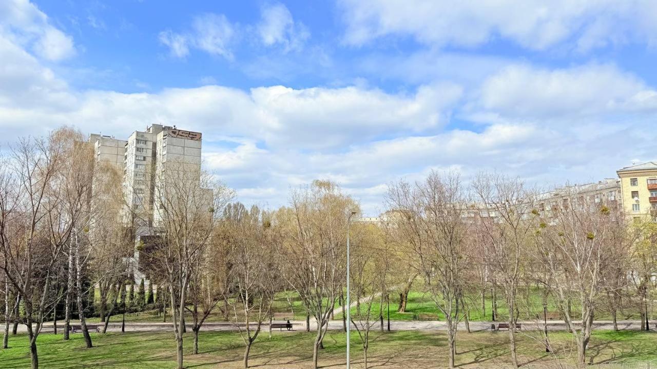 Жк Парковый Квартал Apartment Kharkiv Bagian luar foto